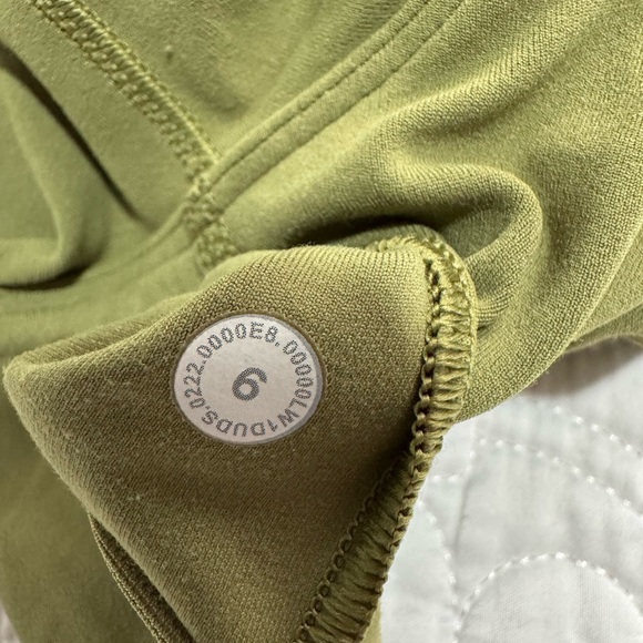 Align Tank Top - Picture 4 of 4